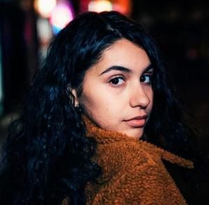 Meet your Posher, Alessia